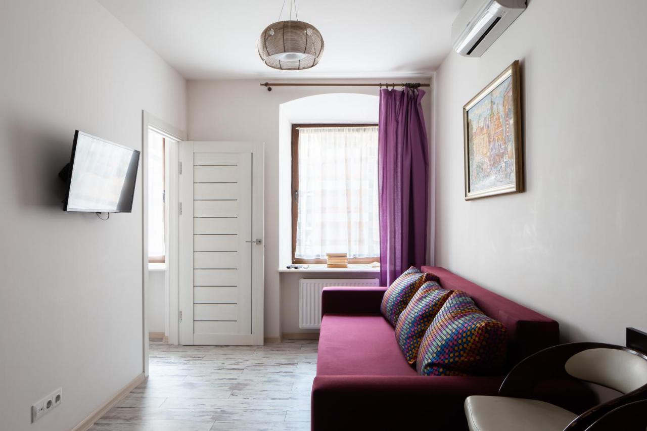Lion King Krakivska Apartment ลวีฟ ภายนอก รูปภาพ